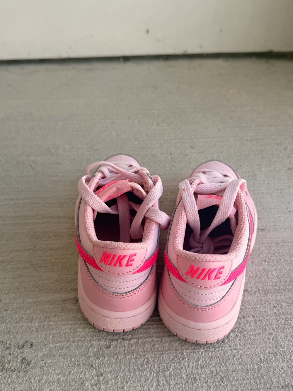 Nike Girls' Pink Low-Top Dunk with Hot Pink Swoosh - Picture 4 of 6